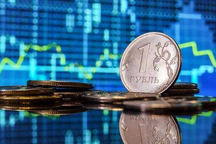 Рубль ежегодно теряет до 6% своей стоимости и снижает капитал инвесторов