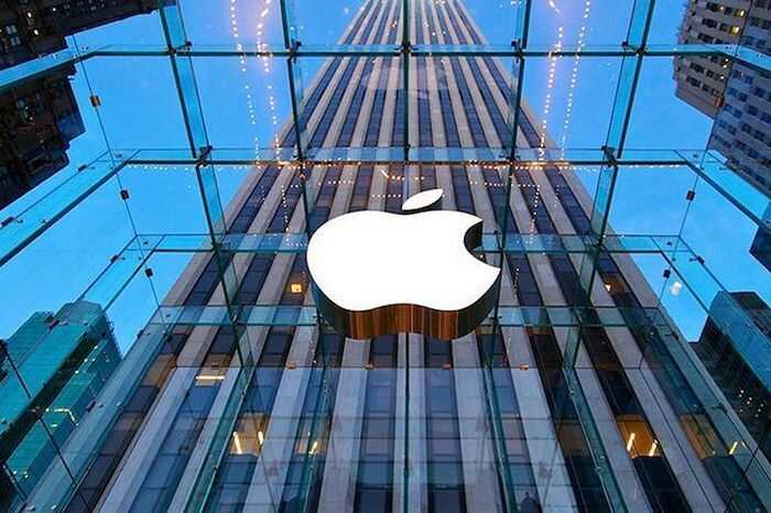 Акции Apple рухнули на 4% из-за угроз президента США ввести высокие пошлины
