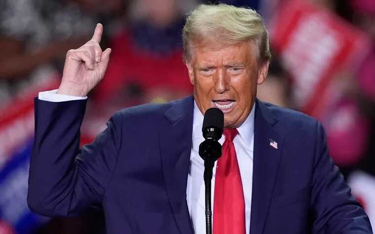 Трамп колеблется между переговорами и военной операцией против Ирана