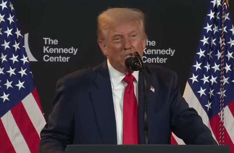 Трамп заявил, что Россия столкнётся с серьёзными последствиями, если Путин не остановит огонь