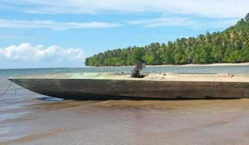 Second narco-submarine of the year drifts toward the Solomon Islands, alarming local residents